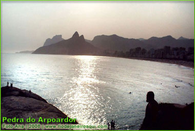 Foto tirada da Pedra do Apoardor onde se v&ecirc; Ipanema, Leblon e o morro dois irm&atilde;os