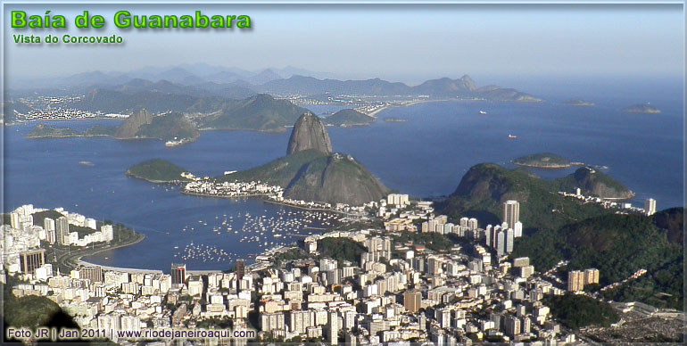 Baía de Guanabara e Pão de Açucar visto do alto do Corcovado Baía de Guanabara e Pão de Açucar visto do alto do Corcovado