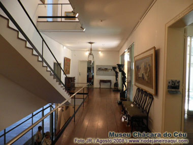 A casa museu da ch&aacute;cara do ceu &eacute; uma resid&ecirc;ncia em estilo modernista purista cubista
