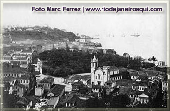 Largo da lapa visto do alto de Santa Teresa no in&iacute;cio do s&eacute;culo 20