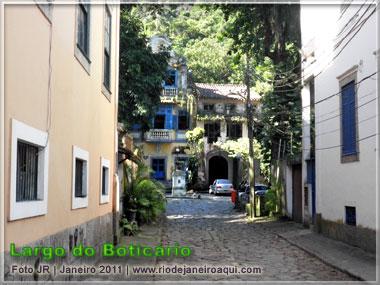 Vista do Beco e Largo do Botic&aacute;rio