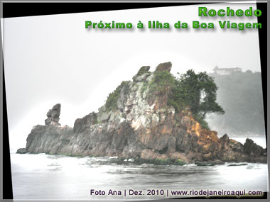 Ilha do Le&atilde;o pr&oacute;xima &agrave; Ilha da Boa Viagem