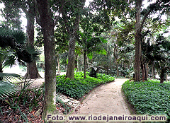 Jardins com paisagismo rom&acirc;nticos e cl&aacute;ssico