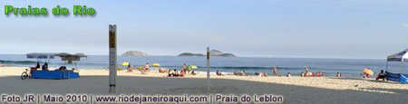 Praia do Leblon tendo ao fundo ilhas oce&acirc;nicas do Rio de Janeiro